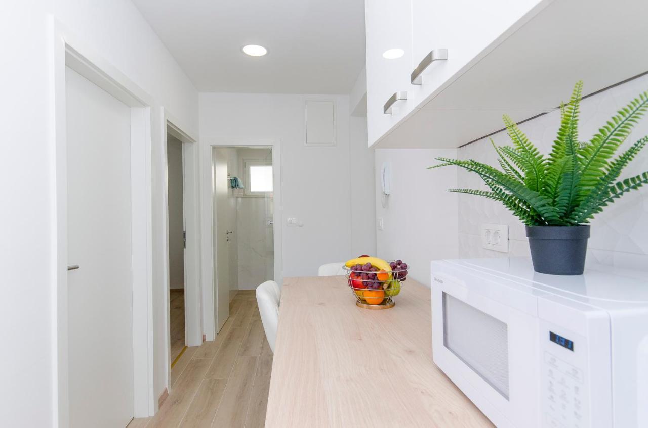 Lanuna Apartment สปลิท ภายนอก รูปภาพ