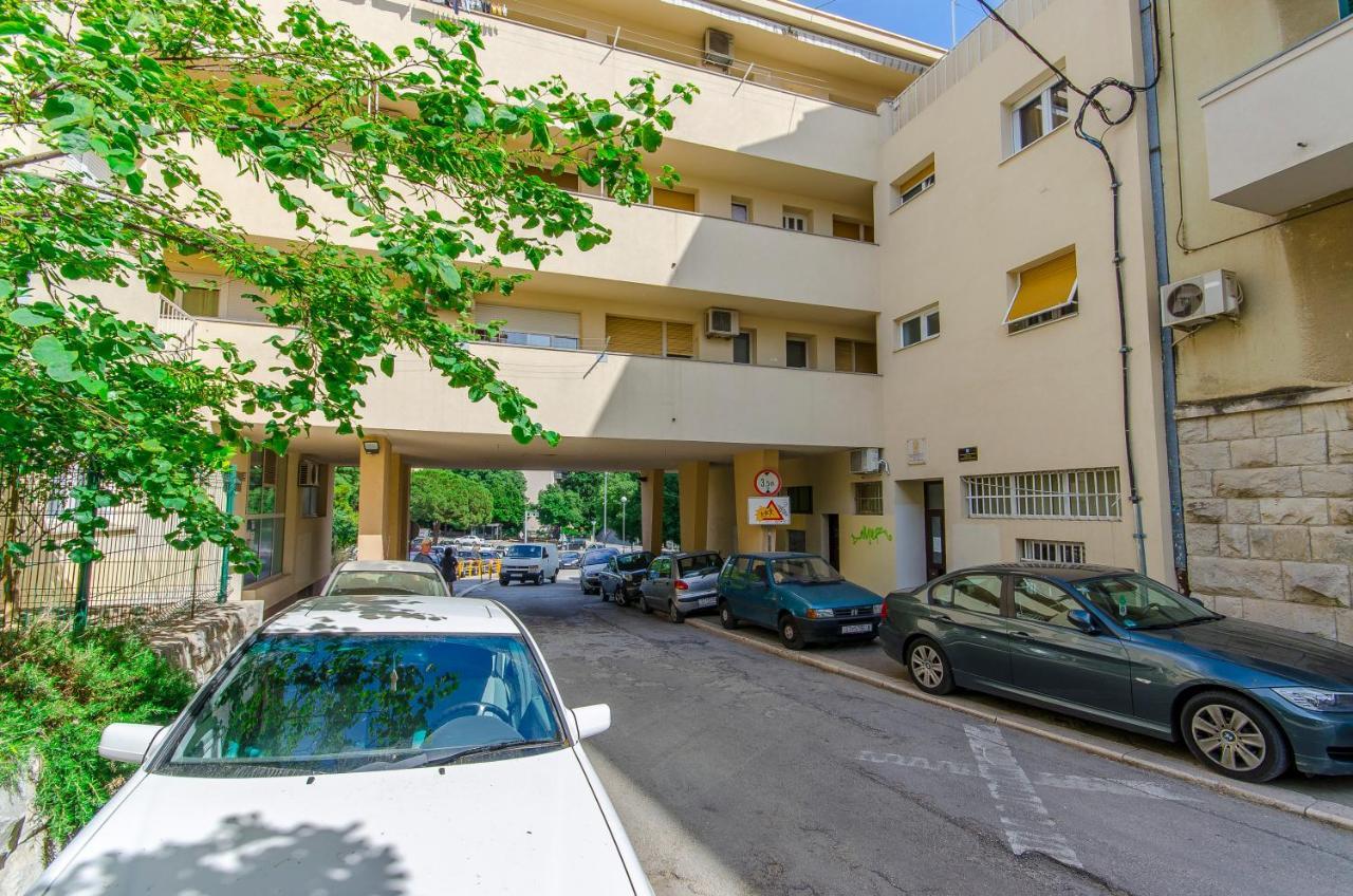 Lanuna Apartment สปลิท ภายนอก รูปภาพ